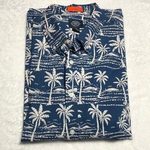 NWOT mens short sleeve button down shirt